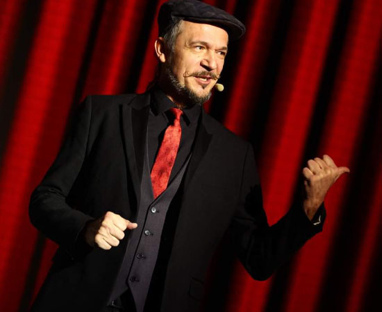 sam, sebastian, �arodej, �arovnik, iluzionist, moderator, mentalist, standup, komik, organizacija, dogodka, poroka, praznovanje, event, magic, zabava, smeh, podjetje, sejem, corporate, show, konferenca, abraham, piknik, zaklju�ena, dru�ba, rojstni, dan