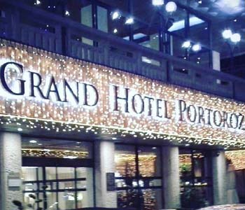 sam, sebastian, �arodej, �arovnik, iluzionist, moderator, mentalist, standup, komik, organizacija, dogodka, poroka, praznovanje, event, magic, zabava, smeh, podjetje, sejem, corporate, show, konferenca, abraham, piknik, zaklju�ena, dru�ba, rojstni, dan