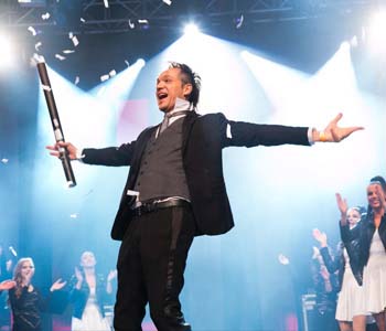 sam, sebastian, �arodej, �arovnik, iluzionist, moderator, mentalist, standup, komik, organizacija, dogodka, moderiranje, povezovanje, product, launch, poroka, praznovanje, event, magic, zabava, smeh, podjetje, sejem, corporate, show, konferenca, abraham, piknik, zaklju�ena, dru�ba, rojstni, dan