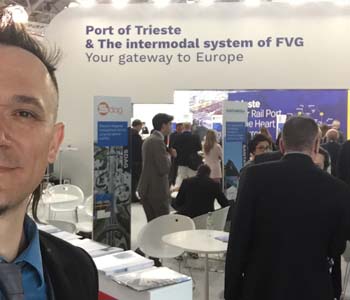 sam, sebastian, �arodej, �arovnik, iluzionist, moderator, mentalist, standup, komik, organizacija, dogodka, poroka, praznovanje, event, magic, zabava, smeh, podjetje, sejem, corporate, show, konferenca, abraham, piknik, zaklju�ena, dru�ba, rojstni, dan